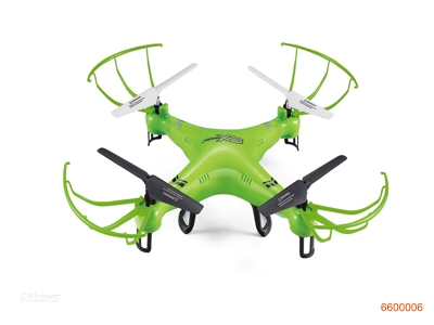 R/C QUADCOPTER W/3.7V 500MAH BATTERIES IN BODY W/O 6AA BATTERIES IN CONTROLLER