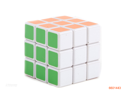 5.7CM MAGIC CUBE