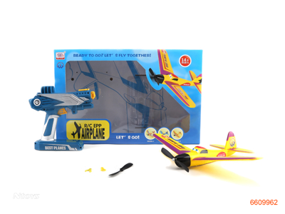 R/C PLANE W/2.7V/4.7F BATTERIES IN BODY/CHARGER.W/O 4AA BATTERIES IN CONTROLLER