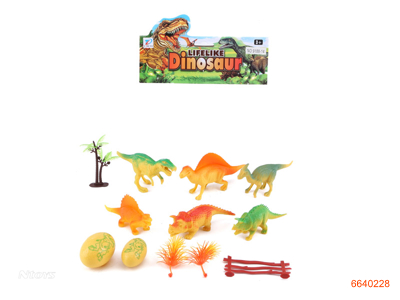 PLASTIC DINOSAUR SET