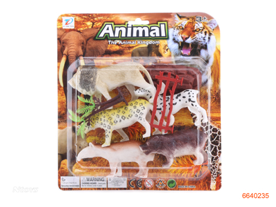 PLASTIC ANIMALS SET