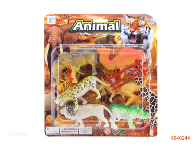 PLASTIC ANIMALS SET