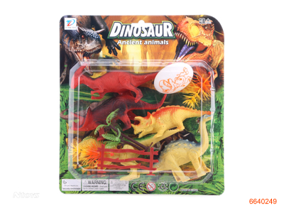 PLASTIC DINOSAUR SET