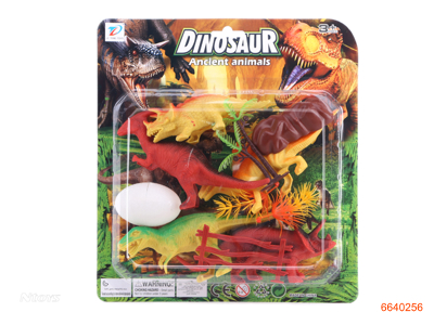 PLASTIC DINOSAUR SET