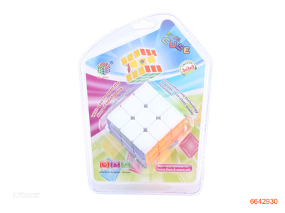 5.8CM MAGIC CUBE