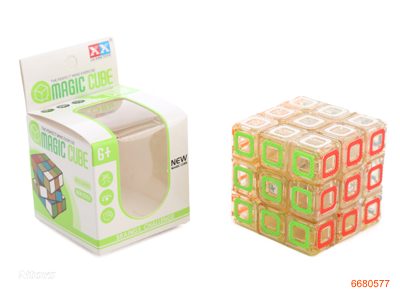 5.8CM MAGIC CUBE