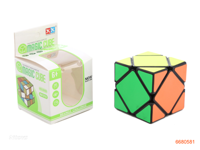 5.8CM MAGIC CUBE