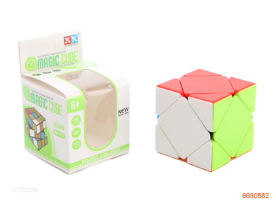 5.8CM MAGIC CUBE