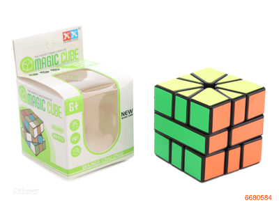 5.8CM MAGIC CUBE