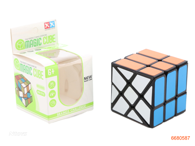 5.8CM MAGIC CUBE