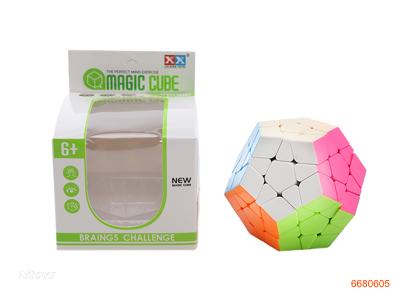 9CM MAGIC CUBE