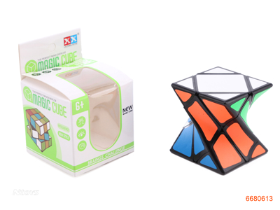 5.8CM MAGIC CUBE