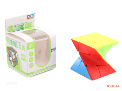 5.7CM MAGIC CUBE