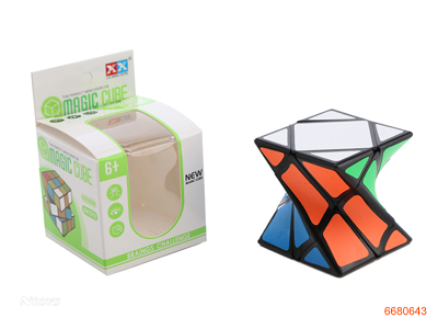 5.8CM MAGIC CUBE,W/2PCS BUTTON BATTERIES