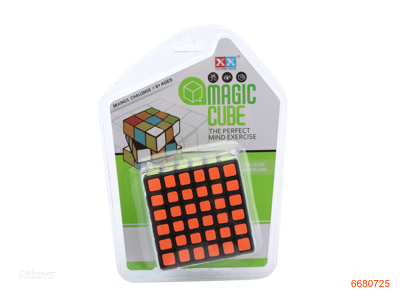 6.8CM MAGIC CUBE