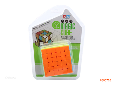 6.8CM MAGIC CUBE