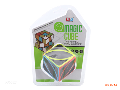 7CM MAGIC CUBE