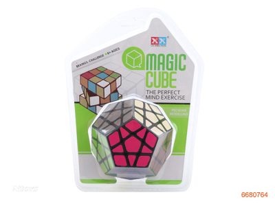 9CM MAGIC CUBE