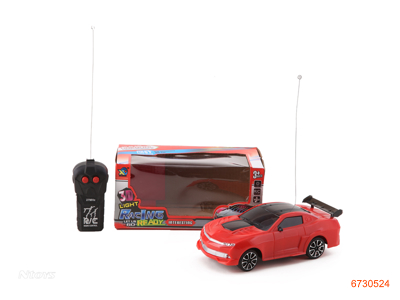 1:20 2CHANNELS R/C CAR W/LIGHT W/O 3AA BATTERIES IN CAR/2AA BATTERIES IN CONTROLLER 2COLORS