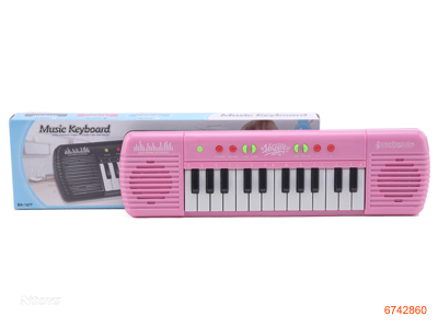 24 KEY ELECTRIC KEYBOARD W/O 4AA BATTERIES