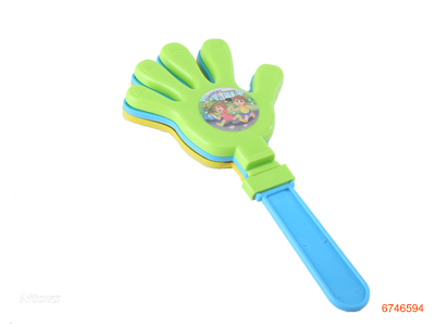 HAND RATTLE 3COLOURS