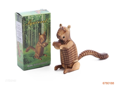 WOODEN SQUIRREL