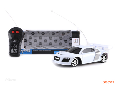 1:22 2CHANNELS R/C CAR W/O 3AA BATTERIES IN CAR 2AA BATTERIES IN CONTROLLER 3COLOUR