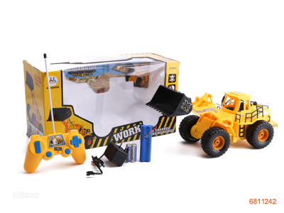 6CHANNEL R/C CONSTRUCTION TRUCK W/4.8V BATTERIES IN CAR/CHARGER/2AA BATTERIES IN CONTROLLER