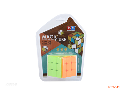 5.8CM MAGIC CUBE