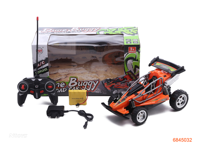 4CHANNELS R/C CAR W/4.8V BATTERIES IN CAR/CHARGER W/O 2AA BATTERIES IN CONTROLLER