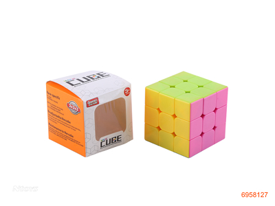 5.5CM MAGIC CUBE