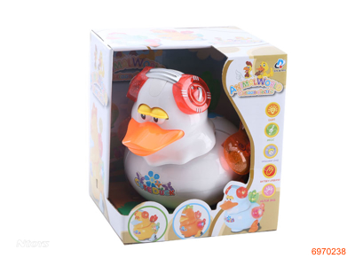 B/O CARTOON DUCK W/LIGHT/MUSIC W/O 3AA BATTERIES