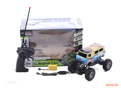 1:18 4CHANNELS R/C CAR,W/3.6V BATTERIES IN CAR/USB,W/O 2AA BATTERIES IN CONTROLLER