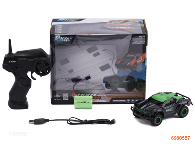 1:43 4CHANNELS R/C CAR,W/3.6V BATTERIES IN CAR/USB,W/O 2*AA BATTERIES IN CONTROLLER