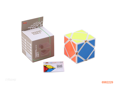 5.6CM MAGIC CUBE