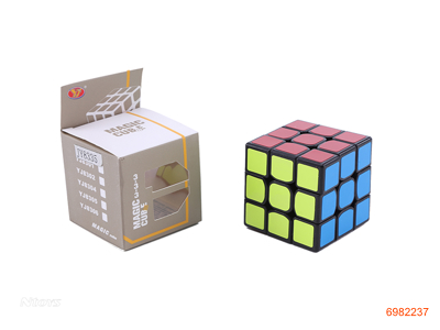 5.6CM MAGIC CUBE