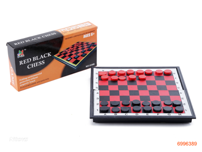 BLACK AND RED INTERNATIONAL CHESS