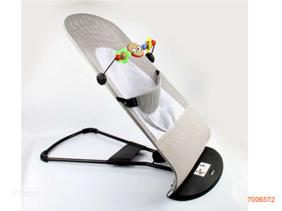 INFANT ROCKING CHAIR W/MUSIC/3*AG13 BATTERIES  2COLOURS