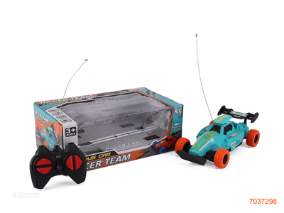 4CHANNELS R/C CAR  W/LIGHT W/O 3*AA BATTERIES IN CAR/2*AA BATTERIES IN CONTROLLER