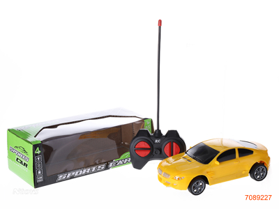 1:24 4CHANNELS R/C CAR W/O 3*AA BATTERIES IN CAR/2*AA BATTERIES IN CONTROLLER