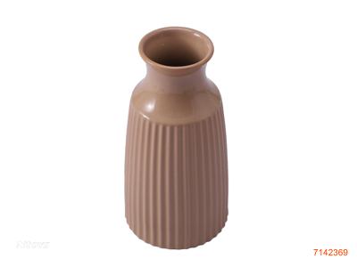 CERAMIC VASE